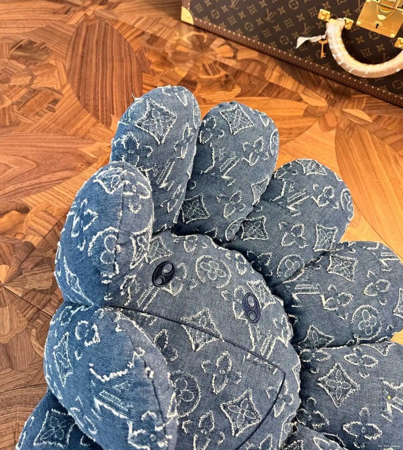 FLOWER PLUSH MURAKAMI CUSTOM LV 0602